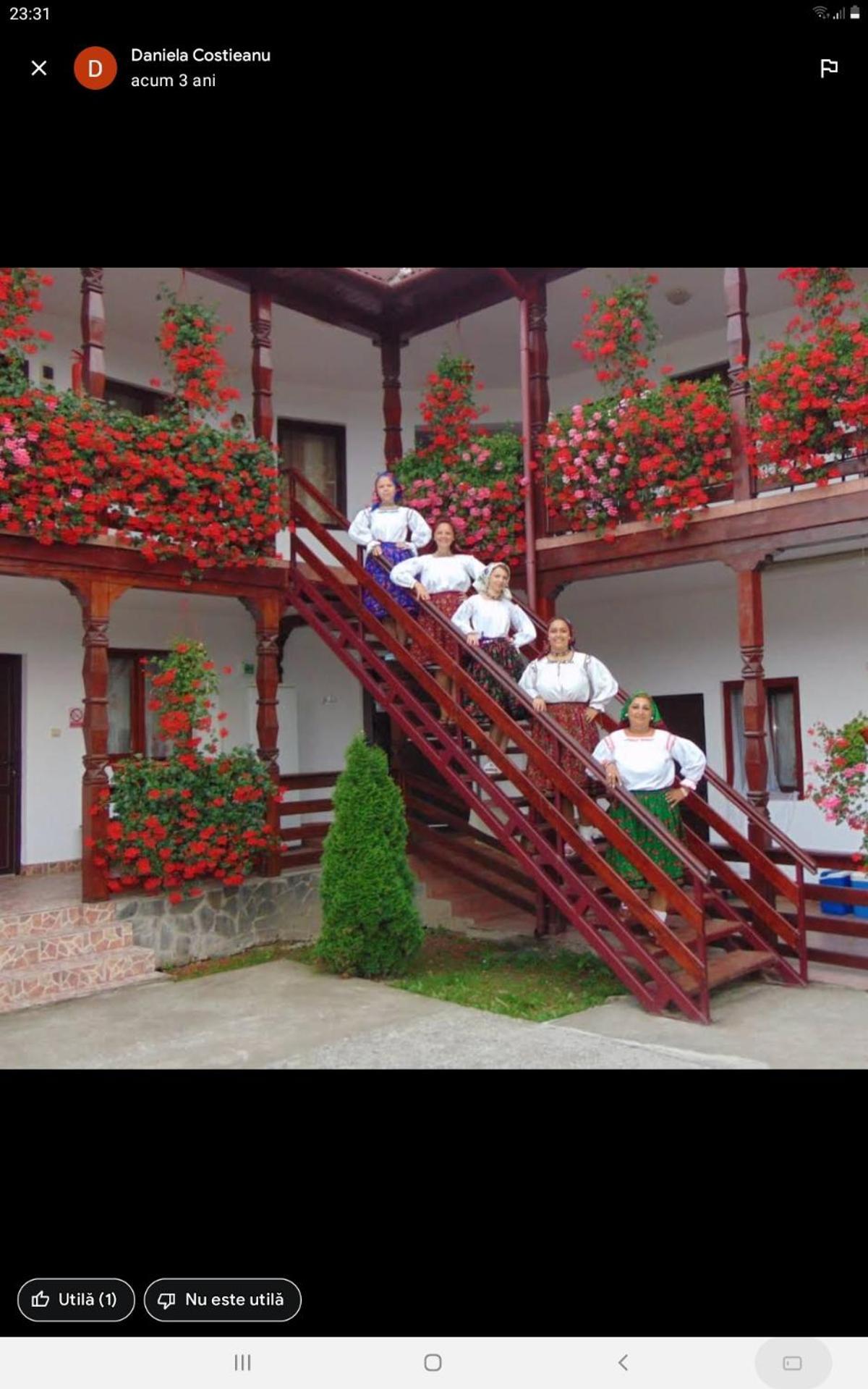 Cris & Mona Hotell Săpînţa Exteriör bild
