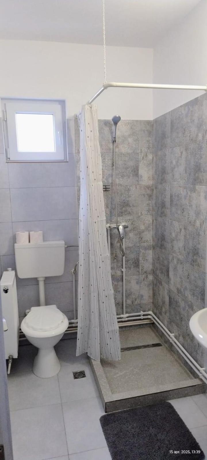 Cris & Mona Hotell Săpînţa Exteriör bild