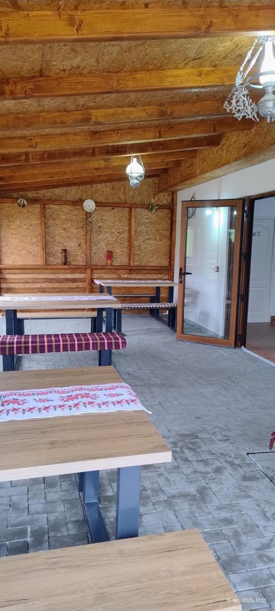 Cris & Mona Hotell Săpînţa Exteriör bild
