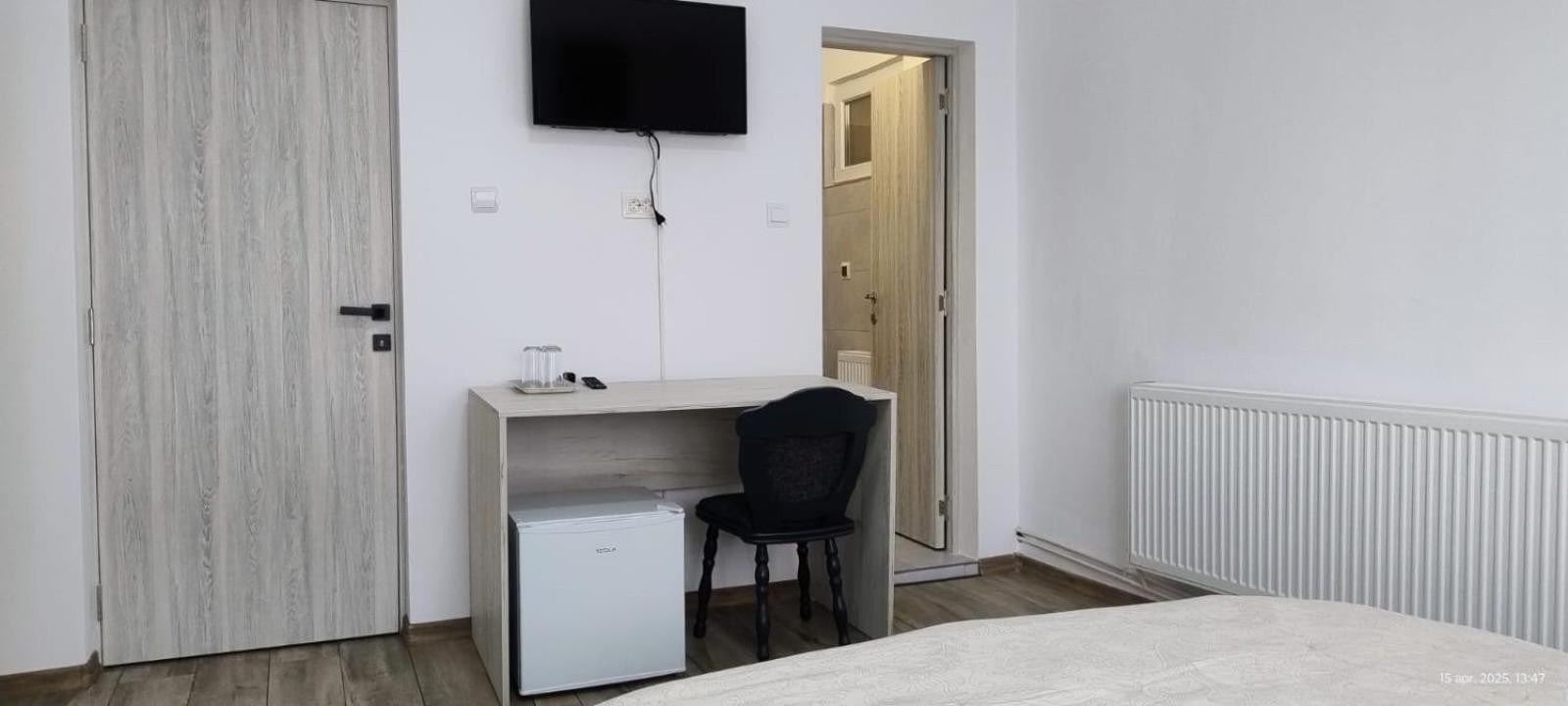 Cris & Mona Hotell Săpînţa Exteriör bild